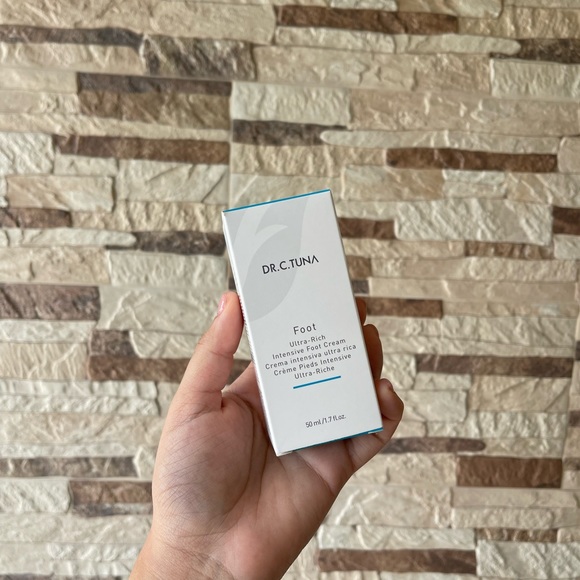FARMASI | Dr. C. Tuna Foot Care Set - Picture 3 of 4
